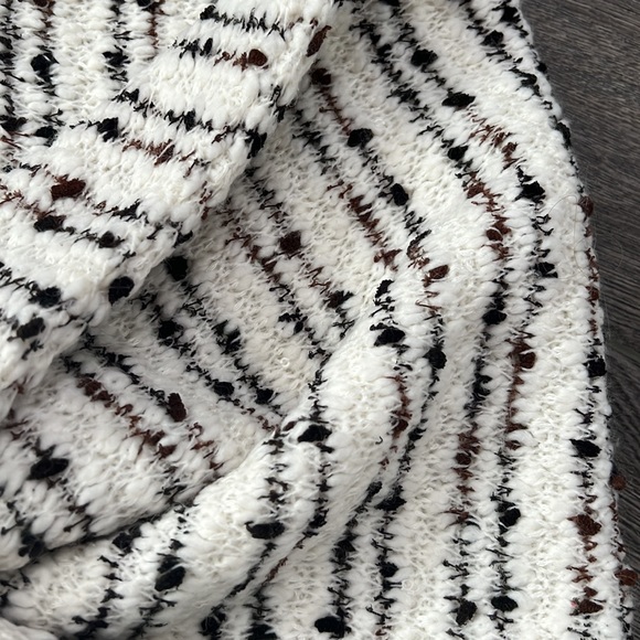 Anthropologie x Madison 88 Infinity Twisted Scarf - Picture 3 of 3